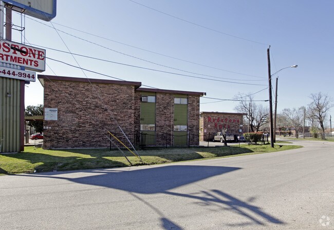 Redstone Apartments - Redstone Apartments