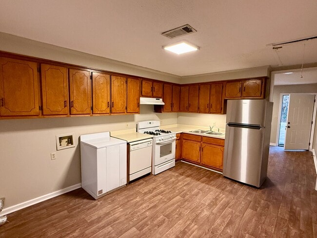 Photo - 107 Dorman Ave