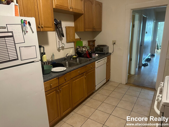 Photo - 80 Prentiss St Unidad 8