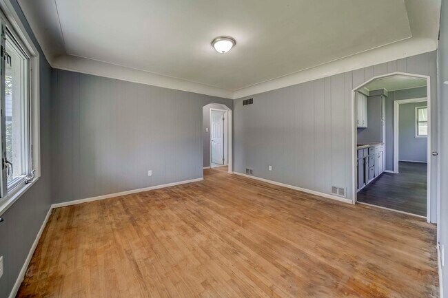 Photo - 24501 Fern Ave