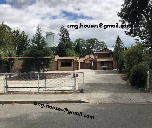 Building Photo - 14602 Portland Ave SW