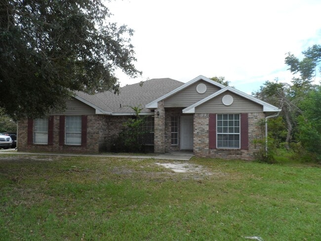 Building Photo - BEAUTIFUL BRICK 4 BEDROOM 2 BATH HOME AVAILABLE NOW CONTACT KAREN GUARDINO, REALTOR 386-747-9295