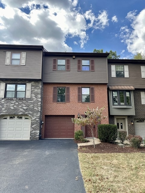 Building Photo - 7358 Beacon Hill Dr Rental