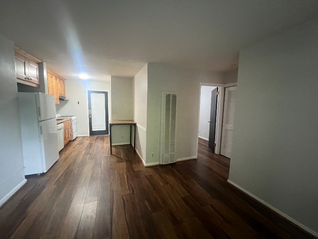 Photo - 860 Monroe Dr NE Unit Apt 8