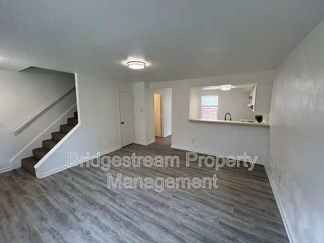 Building Photo - 229 Gilbert Ave