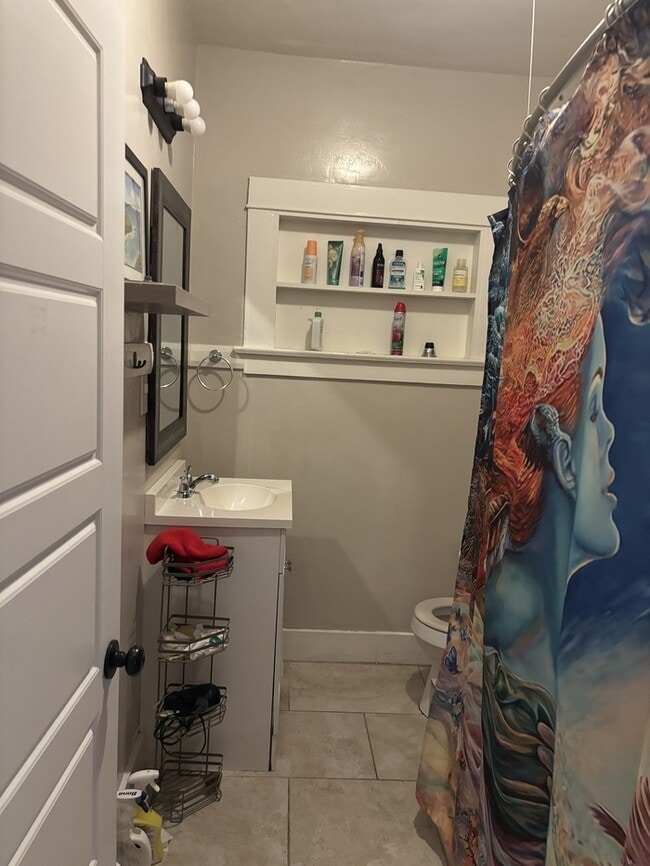 Photo - Modesto 2 Bedroom 2 Bath Bungalow