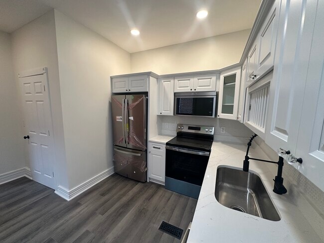 Photo - 81 Warren St Unit 1