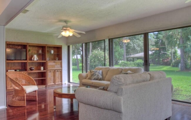 Photo - 7093 Fairway Bend Ln
