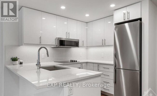 Photo - 180 George St Unité 604