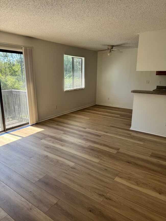 Photo - Great Features and Great Price!