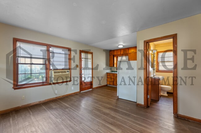 Photo - 2022 S Main St