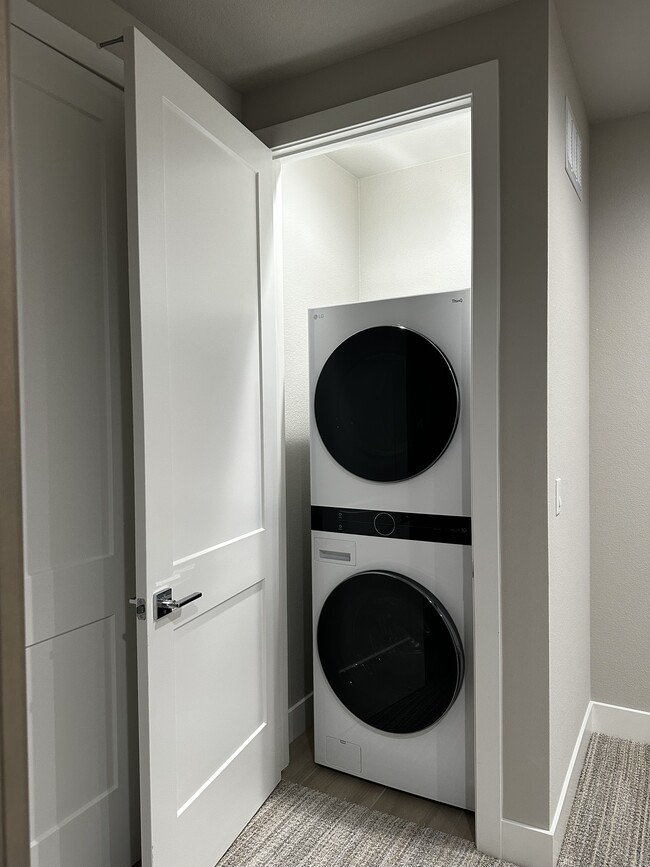 Photo - 2411 Schooner Ave Unidad Marina