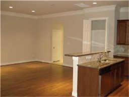 Photo - 5972 Kansas St