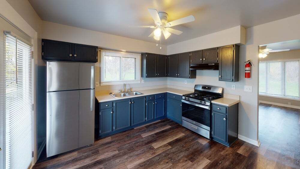 188 N Adams Kitchen - North Adams St Unidad 186NAdams