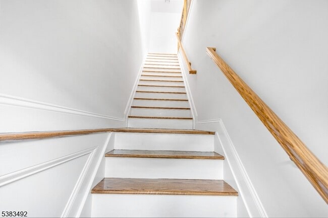 Photo - 49 Eppirt St