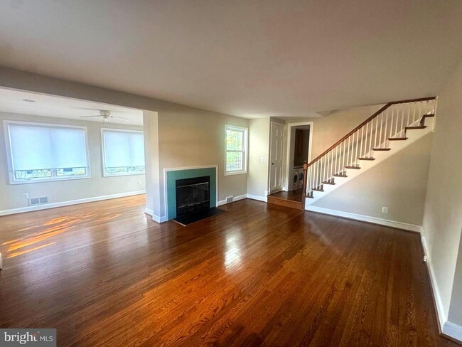 Photo - 42 S Park Dr