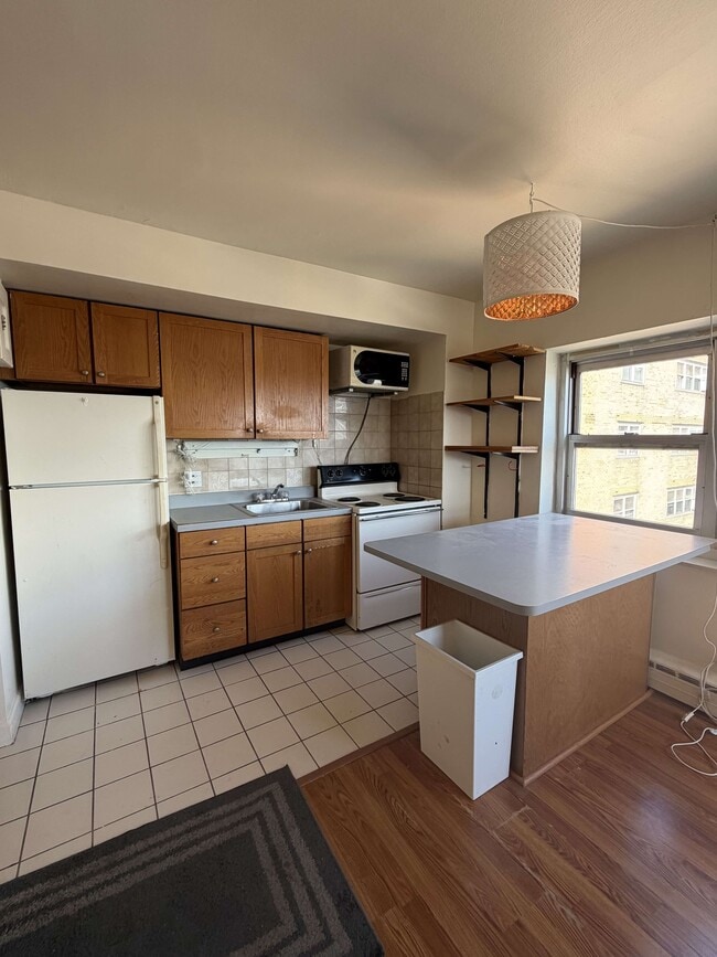 Photo - 4960 N Marine Dr Unit 1212