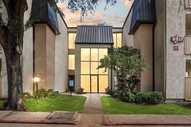 Photo - 8517 Hearth Dr