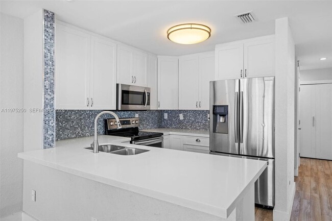 Photo - 20900 Leeward Ct