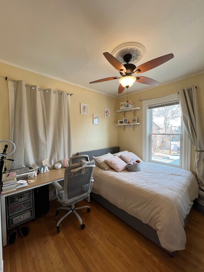 Photo - 176 Elm St Unit 2