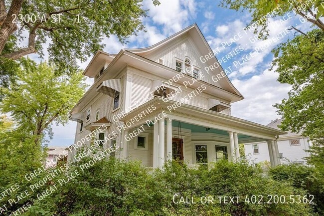 Building Photo - 2300 A St Unit 1