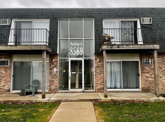 Photo - 8569 W 101st Ter Apartment Unit 309