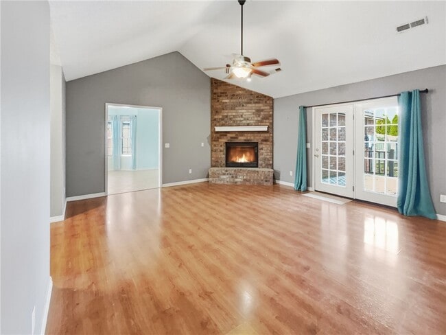 Photo - 3204 Peach Blossom