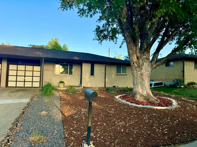 Photo - 5370 King Ct Unidad 2 bd 1ba Regis duplex