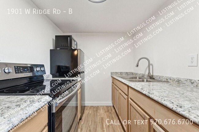 Photo - 1901 W Ridge Rd