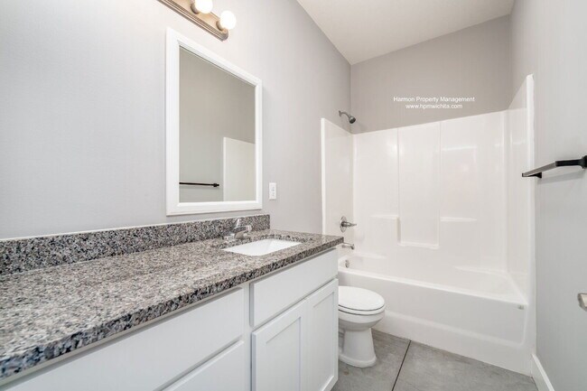 Photo - 2114 S Thatcher Ct