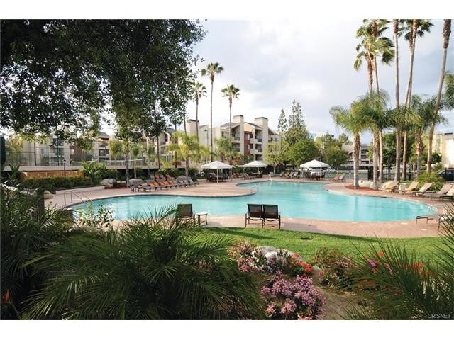 Photo - 21450 Burbank Blvd Townhome