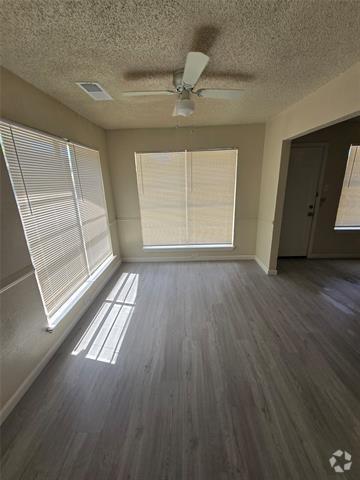 Building Photo - 625 Bristol Ct Rental