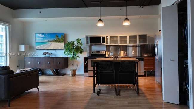 Photo - 10 SW South River Dr Unit 708
