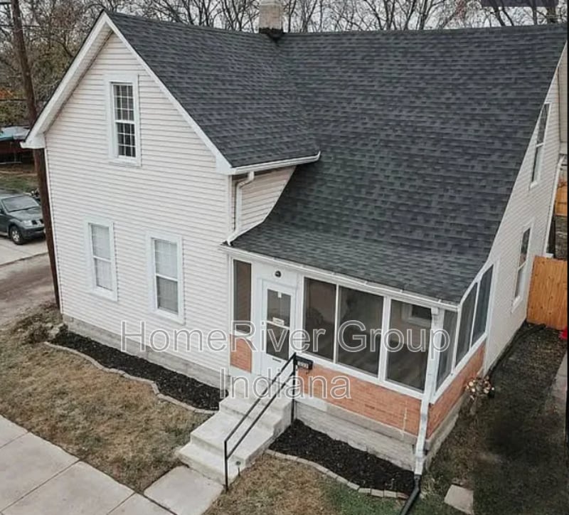 Photo - 352 W 28th St House