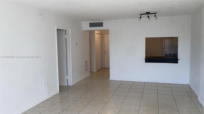 Photo - 2 bedroom in North Miami Beach FL 33162