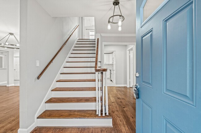 Photo - 410 Bauxhall Ct