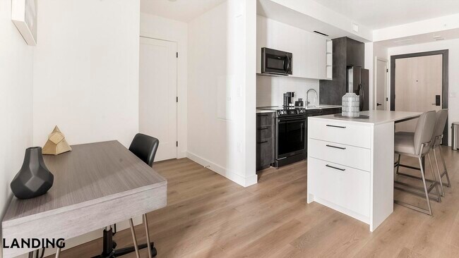 Photo - 632 Howard Rd SE Unidad 836