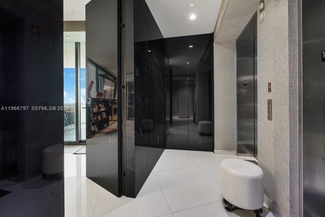 Photo - 18555 Collins Ave Unidad 1605