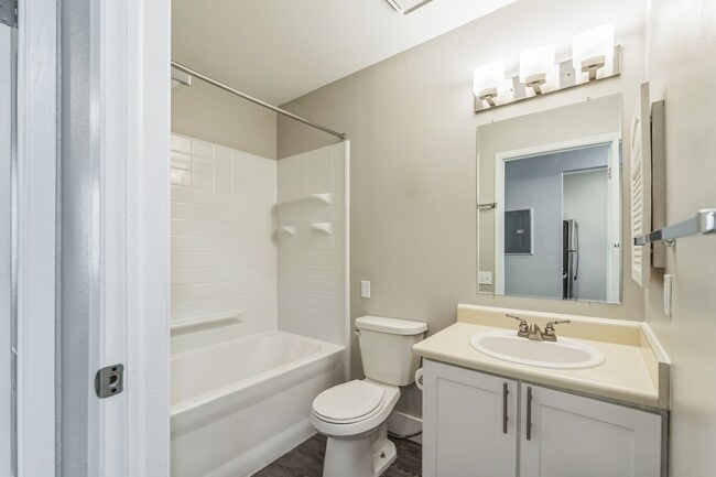 Pine Creek Apartments