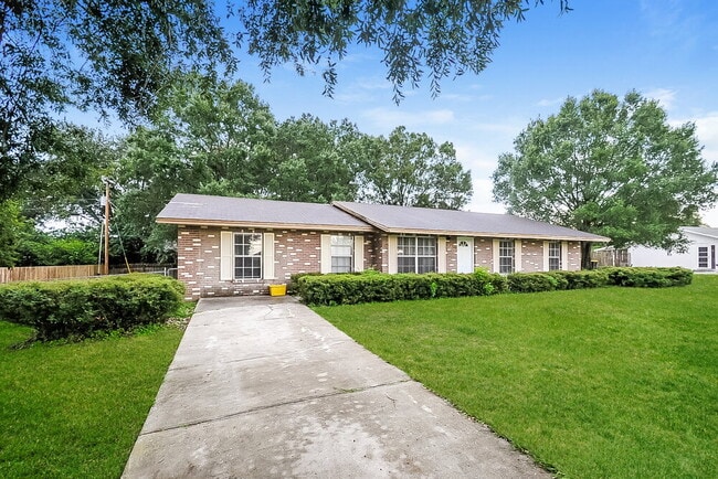 Photo - 3412 Groveview Dr