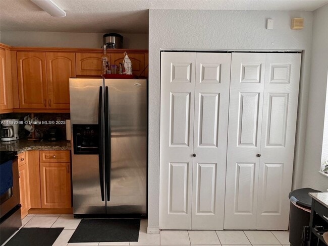 Photo - 1105 SW 44th Way