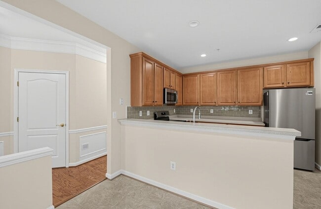 1504 Sapphire Ct