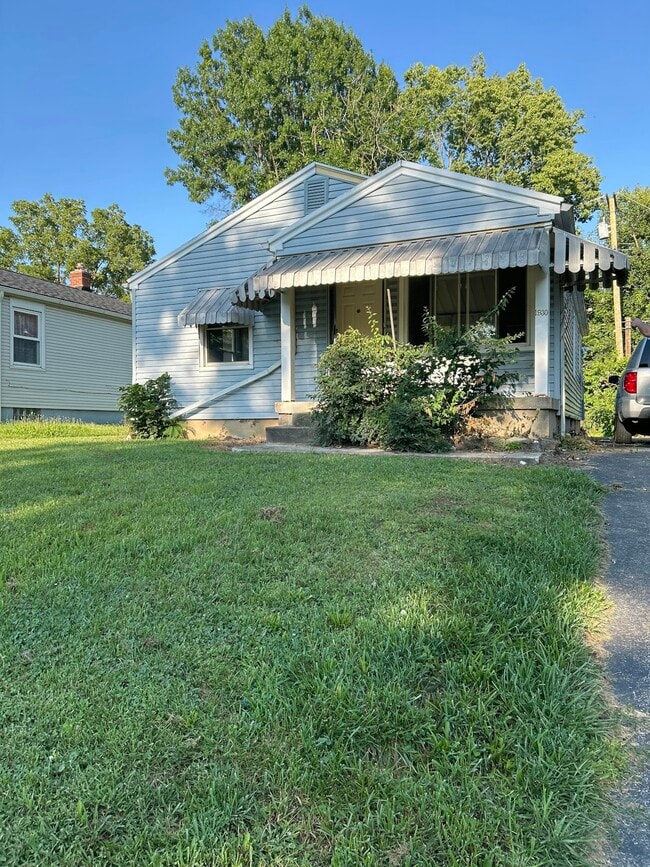 Photo - 1930 Wesleyan Rd