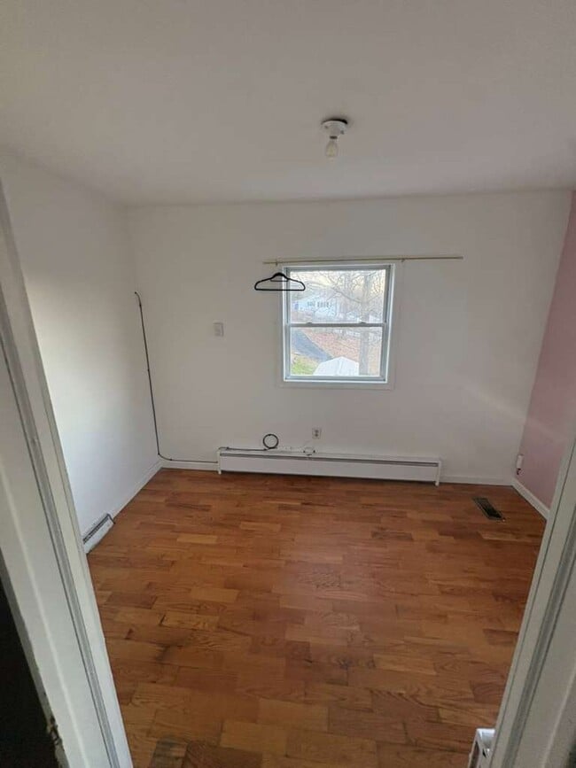 Photo - 4 Sunrise Trail