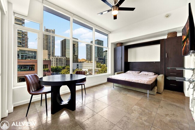 Building Photo - Modern 6th-Floor Studio Loft – Sapphire To... Unit 603