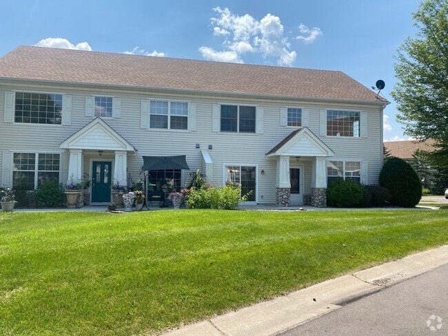 Building Photo - 7697 Coneflower Curve S Rental