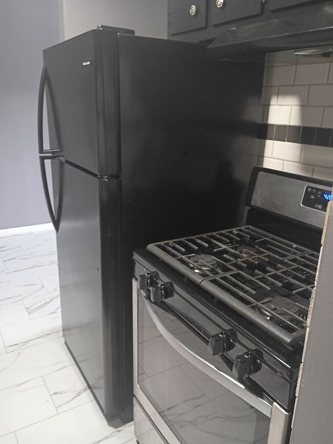 Photo - Spacious 1BR Apartment | Convenient Kenosha Location Unit Station Hills 5110-21