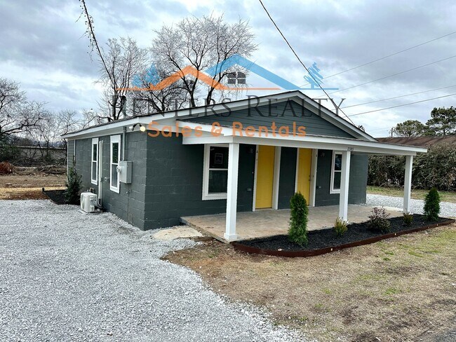 Photo - Studio Duplex with Yard
