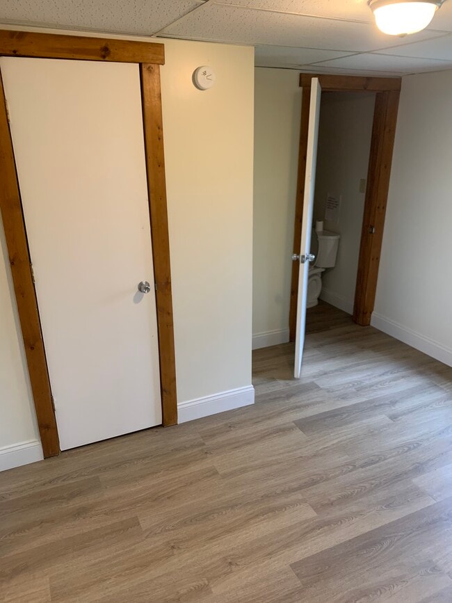 Photo - 8 Dobbs St Unit A