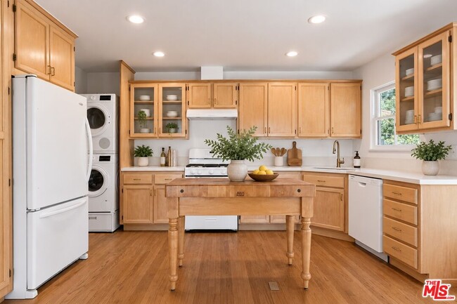 Photo - 214 Sequoia Dr